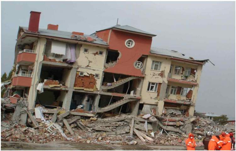 deprem ev yıkılması