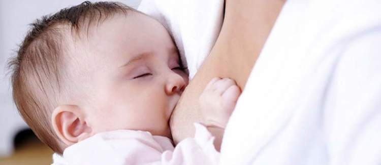 Rüyada Erkek Bebek Emzirmek Göğsünden Süt Gelmesi