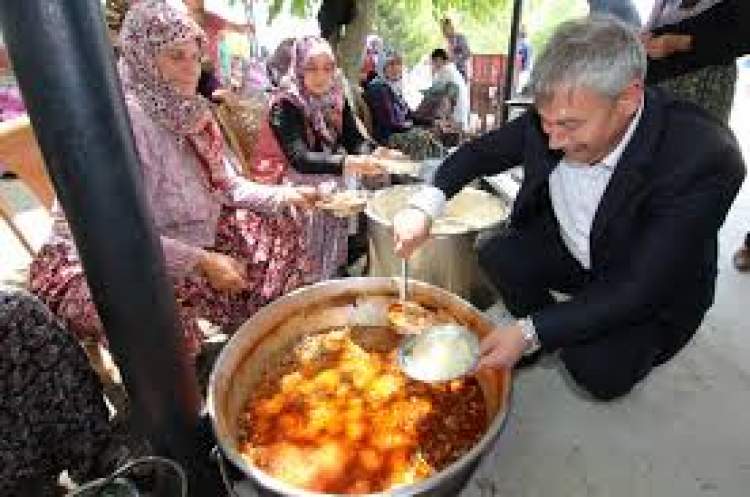 Rüyada Ramazan Yemeği Yemek