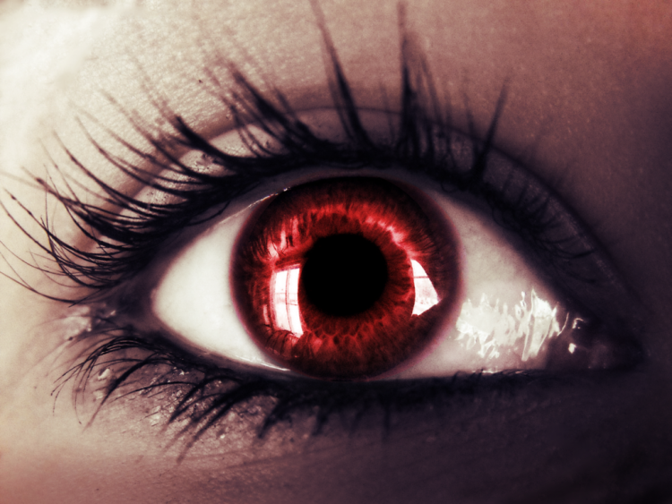 kırmızı göz görmek