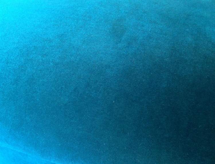 mavi kadife kumaş görmek