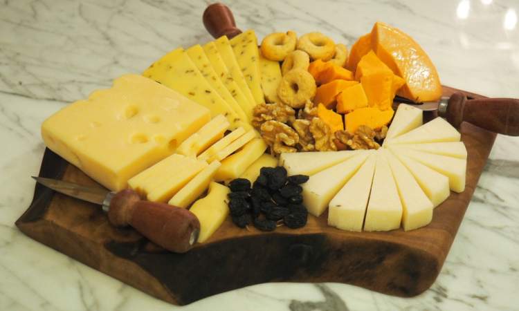 misafire peynir ikram etmek