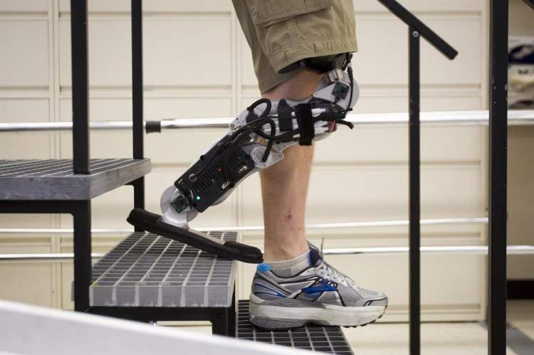 protez bacak takmak