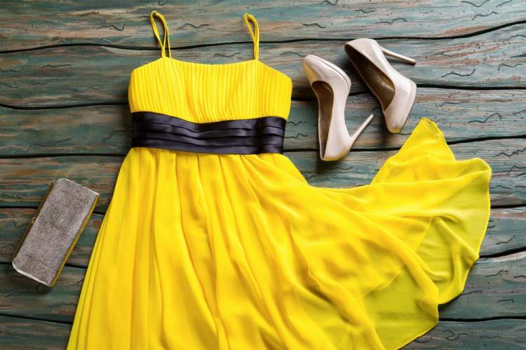 sarı elbise görmek