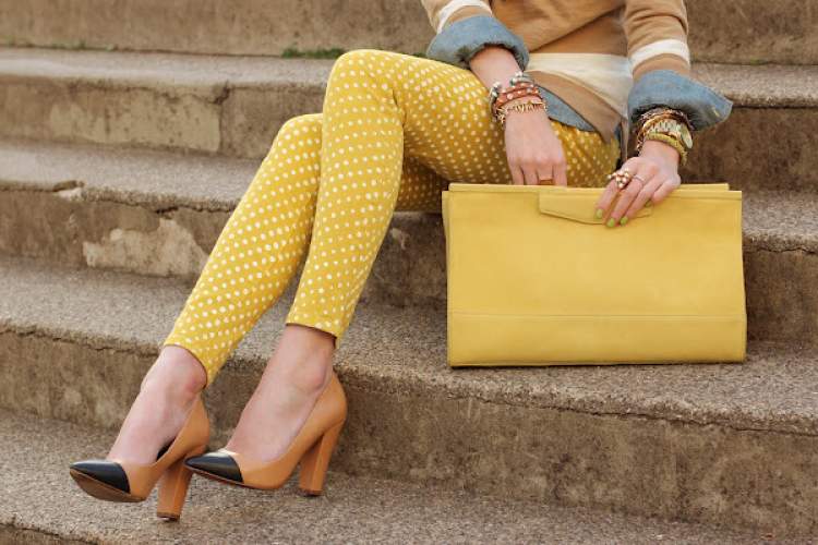 Rüyada Sarı Renk Pantolon Giymek - ruyandagor.com