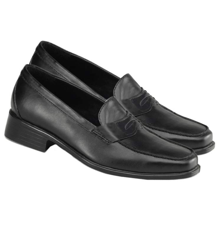 siyah ayakkabı giymek