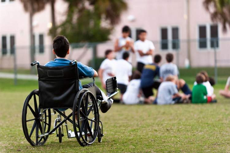 Rüyada Tekerlekli Sandalyede Oturduğunu Görmek
