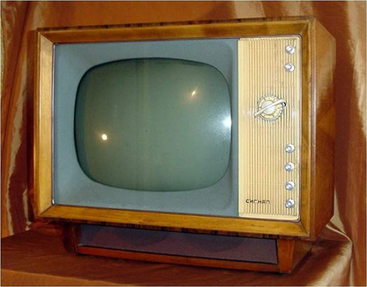 antika televizyon görmek