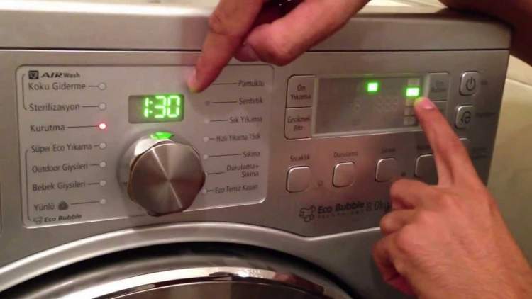 bebeği çamaşır makinesinde yıkamak