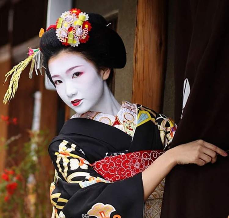 Rüyada Japon Kadınlar Görmek - ruyandagor.com