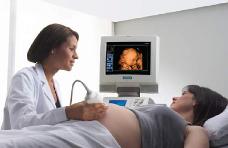 karnındaki bebeği ultrasonda görmek