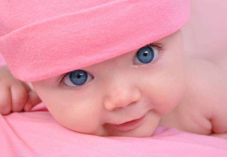 Rüyada Mavi Gözlü Bebeğin Olduğunu Görmek - ruyandagor.com