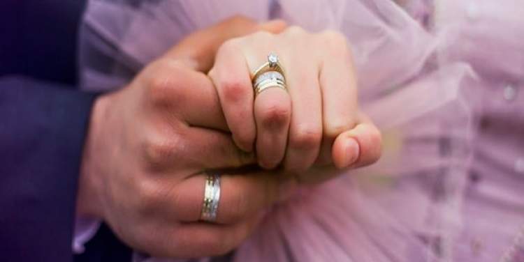 Rüyada Nişanlı Birinin Başkasıyla Nişanlanması - ruyandagor.com