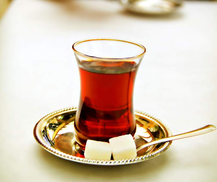 Rüyada Şekerli Çay İçtiğini Görmek - ruyandagor.com