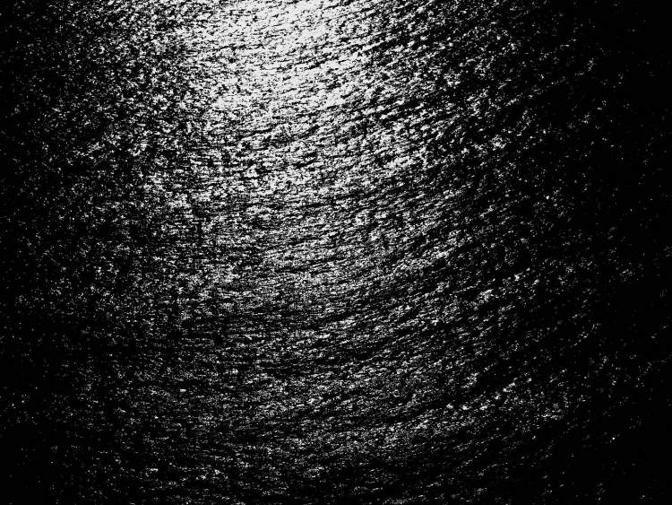 siyah bir deniz görmek