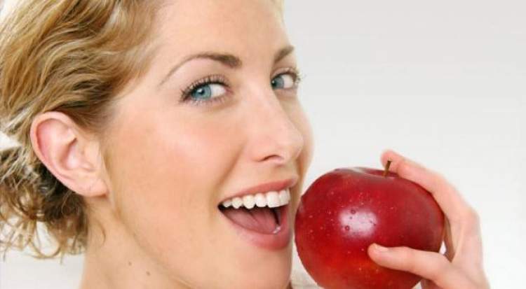 eski sevgiliyle elma yemek